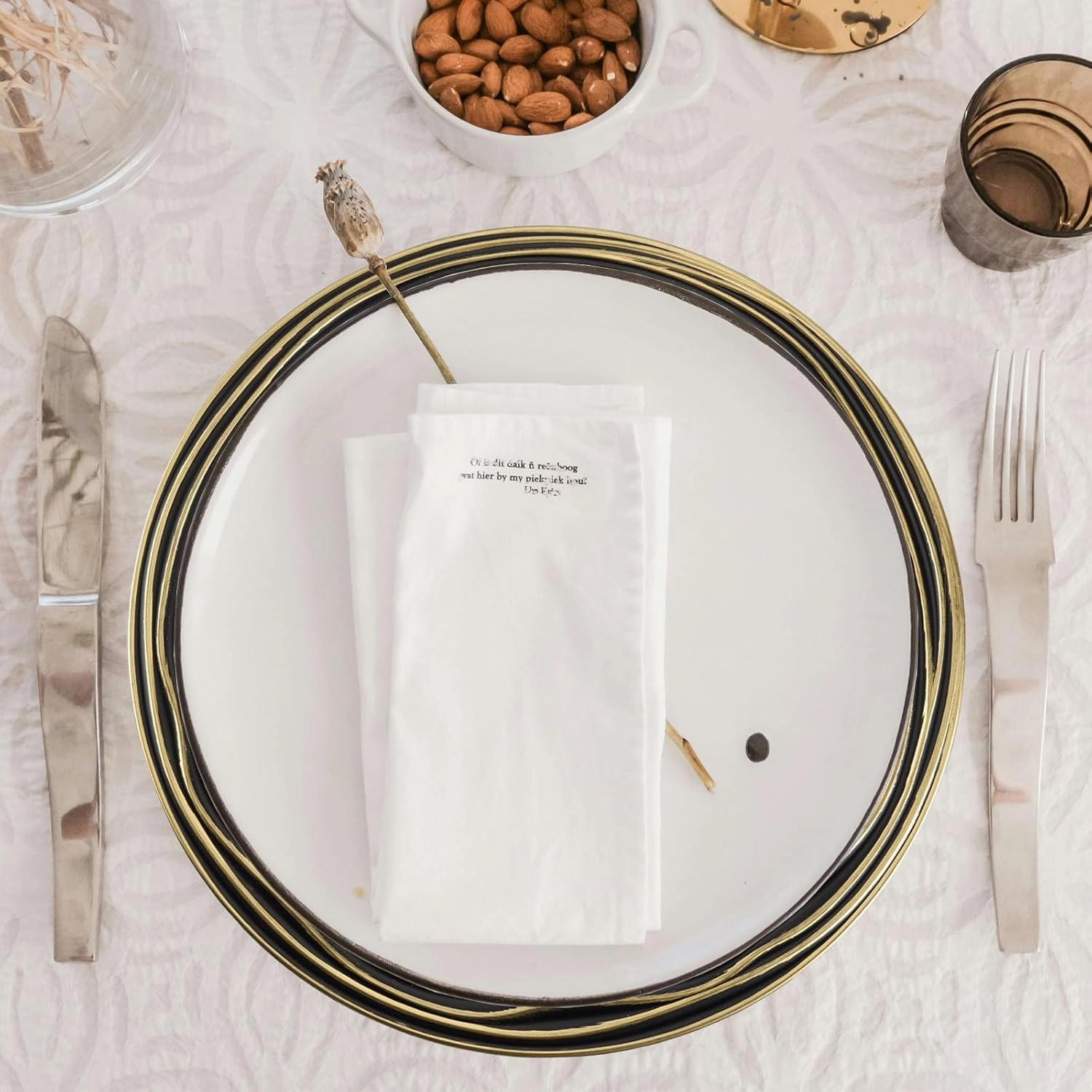 13 Inch Round Charger Plates, Set of 6, Dinner Chargers Bulk Wedding (Black)