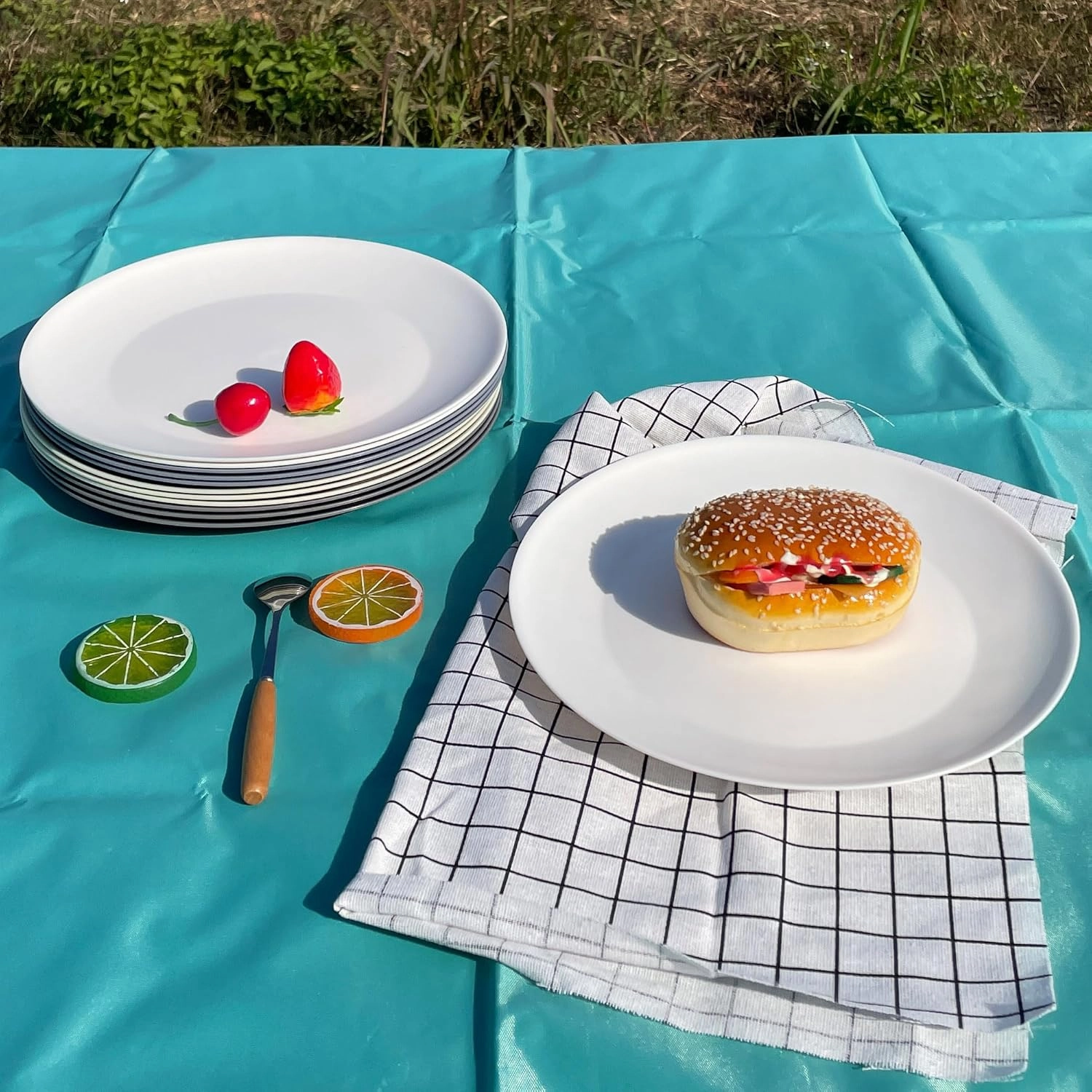 AOYITE Plastic Dinner Plates Reusable, Unbreakable Salad Plates set of 12, BPA Free Microwave & Dishwasher Safe Party Plate for Any Occasion, BBQ, Travel, Events