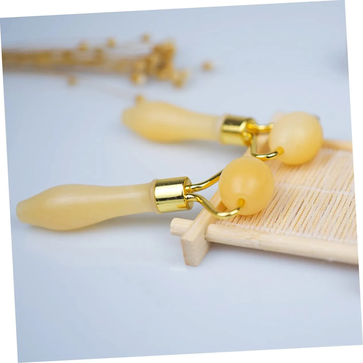 Beaupretty 3pcs Jade Face Roller Eye Yellow Jade Skin Care Tool for -aging Relaxation Lightweight Portable Smooth Rolling for Comfortable Use Travel