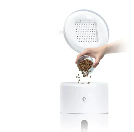 Cat Feeder With Camera