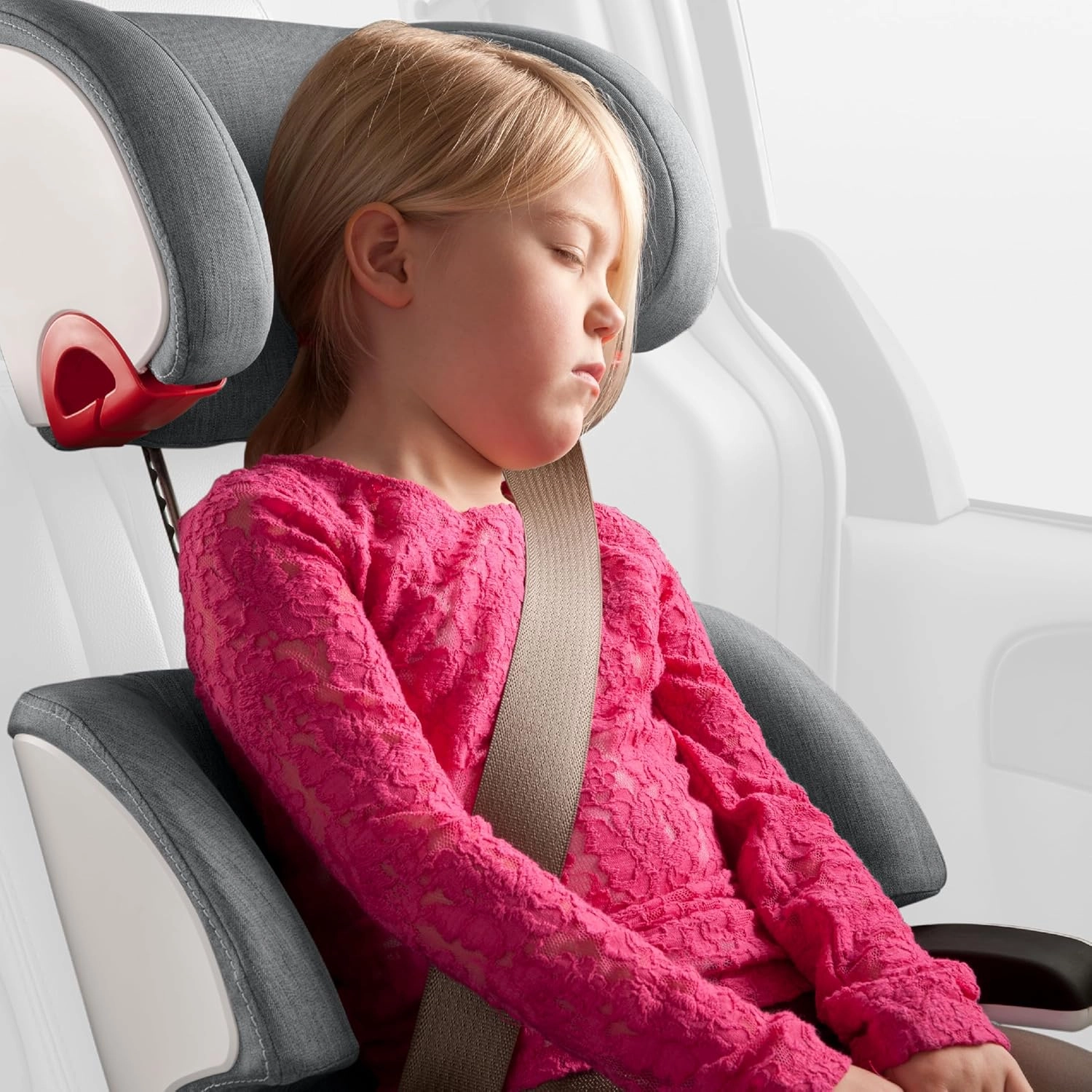 Clek Oobr High Back Booster Seat with Adjustable Headrest, Reclining Design, Latch System, and Retardant-Free Fabric (Mammoth)