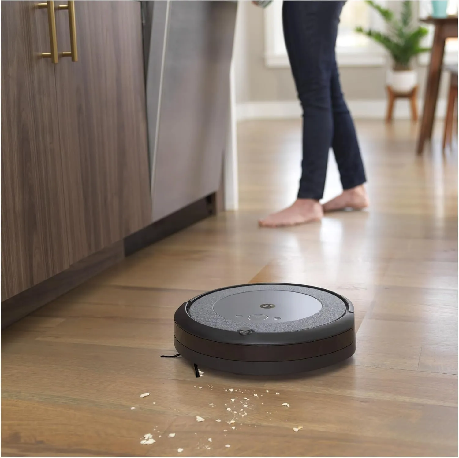 iRobot Roomba Combo i5  Self-Emptying Robot Vacuum and Mop, Clean by Room with Smart Mapping, Empties Itself for Up to 60 Days, Works with Alexa, Personalized Cleaning OS