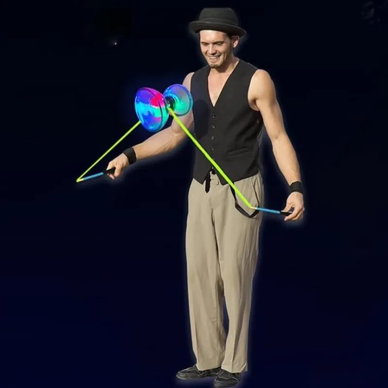 LED Diabolo Chinese Yoyo Set,Triple Bearing Diabolo Chinese Yo-yos Juggling Toys Colorful Light Up Diabolo with Diablo Sticks (Green)