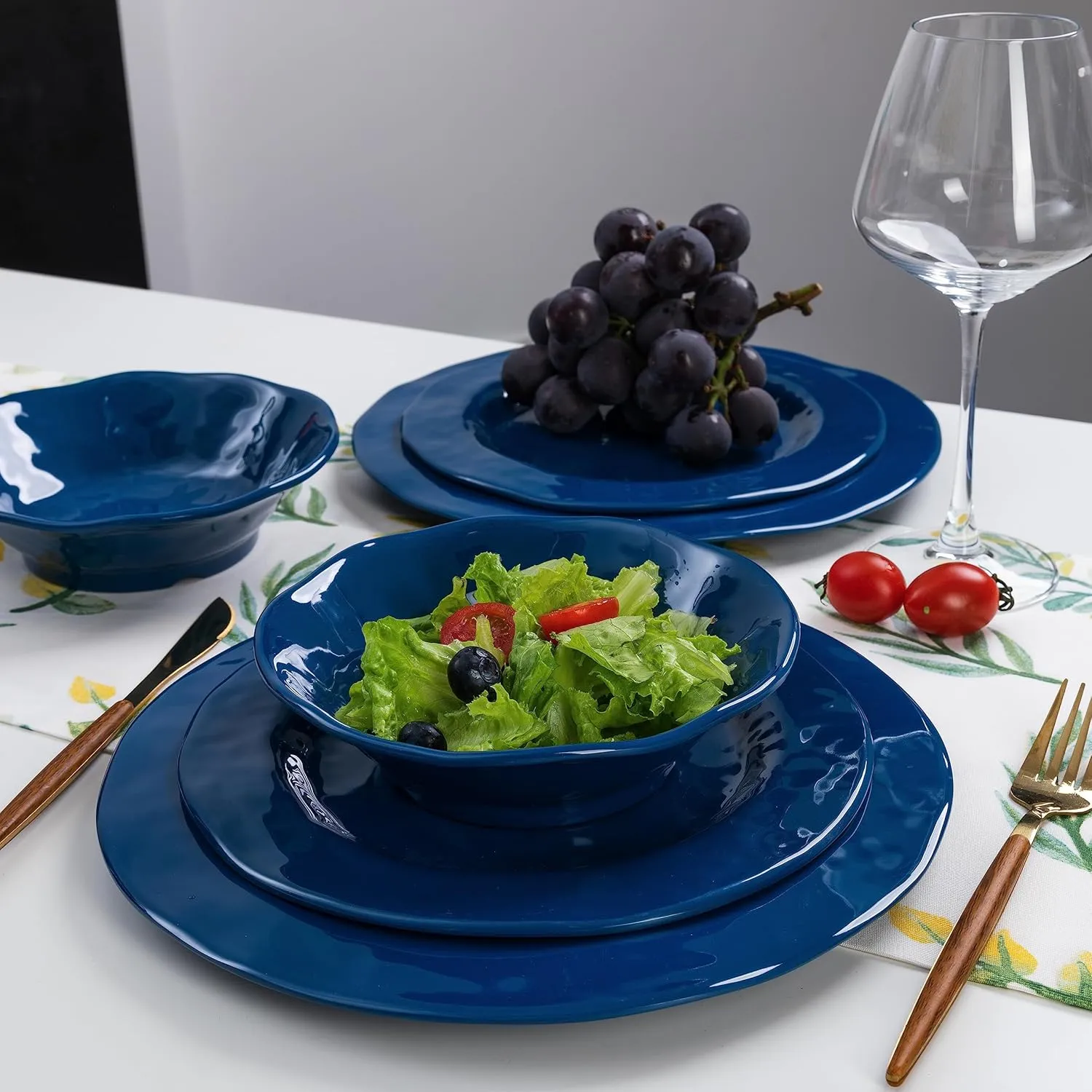 LEHAHA Blue 18-Piece Dinnerware Place Setting, Melamine Dishes for Indoor and Outdoor Dining, BPA Free, Reusable, Lightweight, Dishwasher Safe, Not Microwaveable