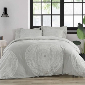 MARIMEKKO - Queen Duvet Cover Set, Smooth Cotton Percale Bedding with Matching Shams, Lightweight Home Decor (Fokus Grey, Queen)