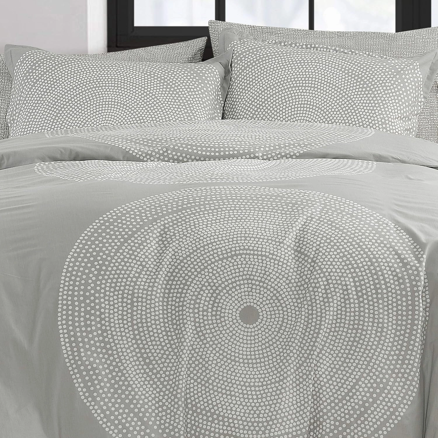 MARIMEKKO - Queen Duvet Cover Set, Smooth Cotton Percale Bedding with Matching Shams, Lightweight Home Decor (Fokus Grey, Queen)