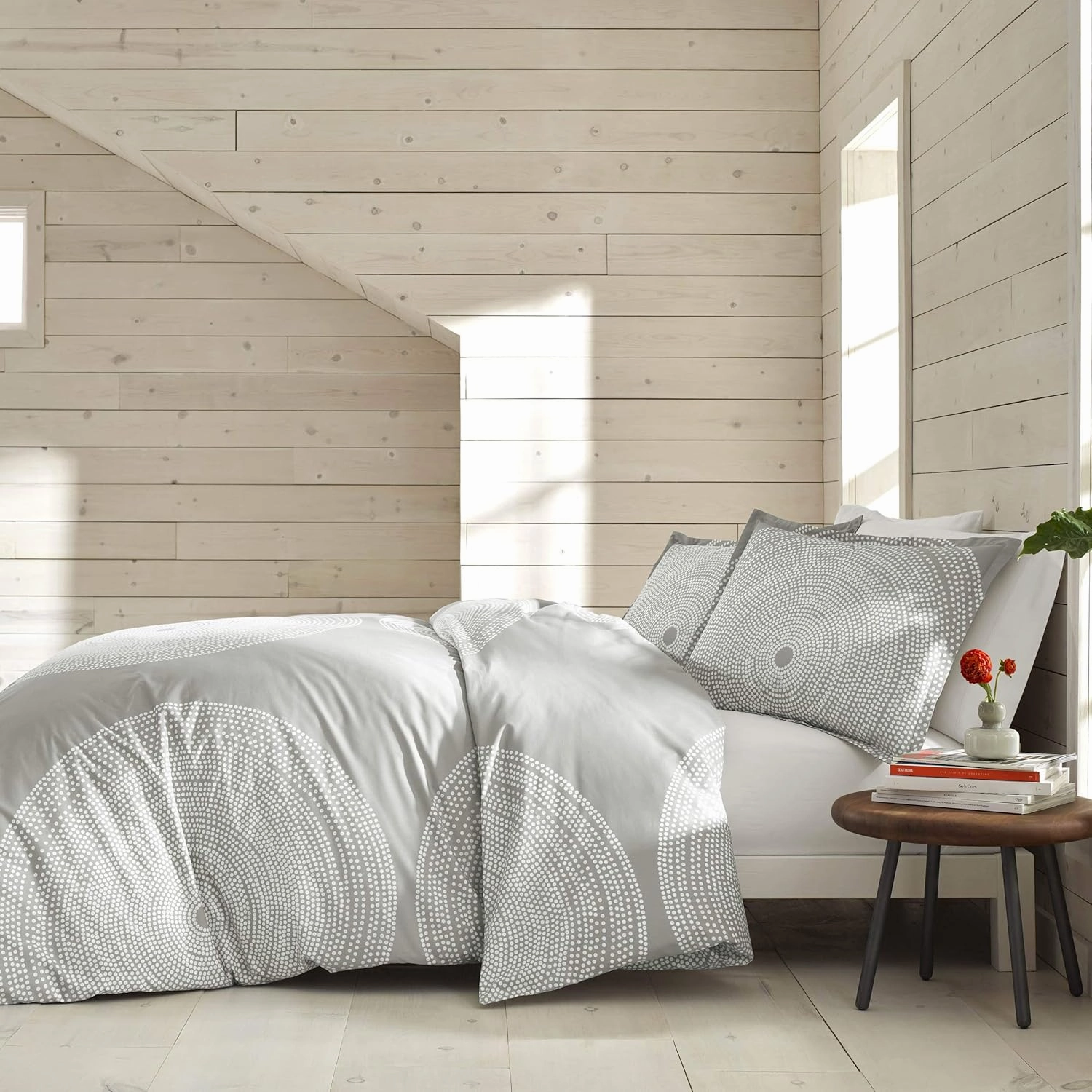 MARIMEKKO - Queen Duvet Cover Set, Smooth Cotton Percale Bedding with Matching Shams, Lightweight Home Decor (Fokus Grey, Queen)