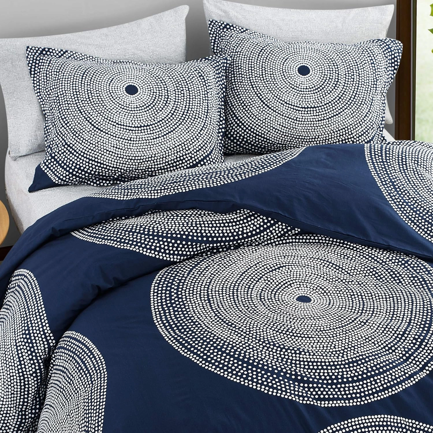 MARIMEKKO Duvet Cover Set Smooth Cotton Percale Bedding with Matching Sham, Lightweight Home Decor,3 Pieces, Queen, Fokus Navy