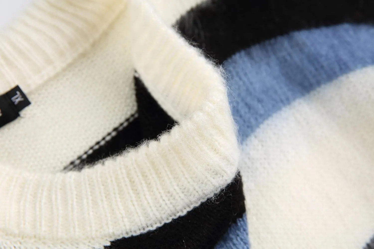 Men's Regular Fit Striped Sweaters Long Sleeves Soft Graphic Pullovers