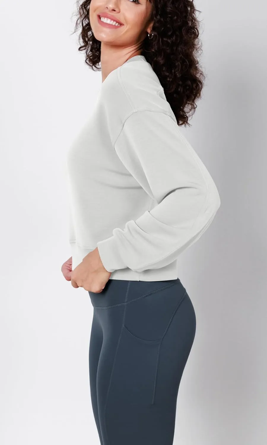 ODODOS Modal Soft Long Sleeve Cropped Sweatshirts for Women Oversized Crew Neck Pullover Crop Top