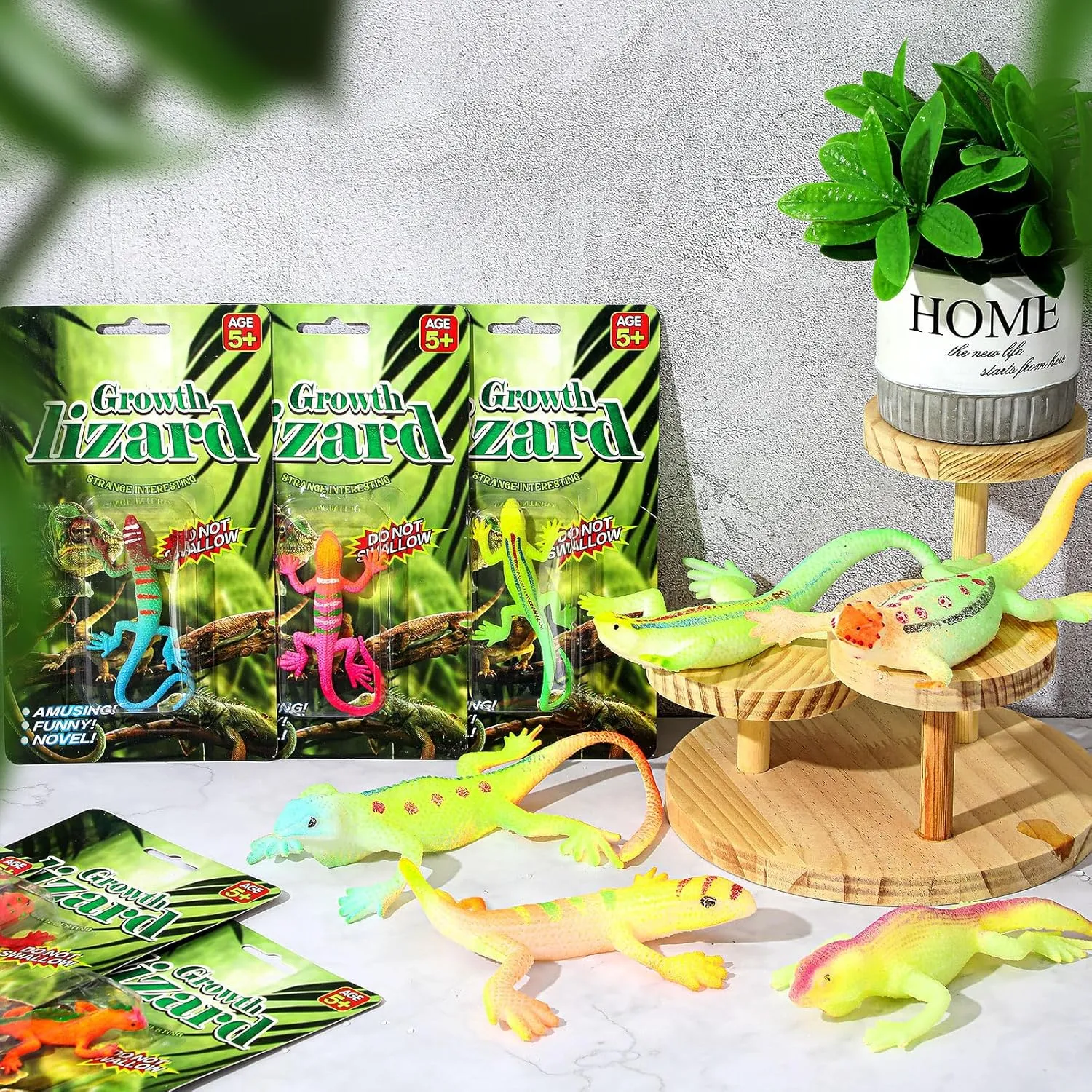 Outus 8 Pieces Growing Animal Creature Expandable Giant Grow 3D Water Creature Set Easter Egg Basket Filler Grow in Water Fish Favors Party Supply Gift Piñata Stuffer Classroom Prize(Lizard)