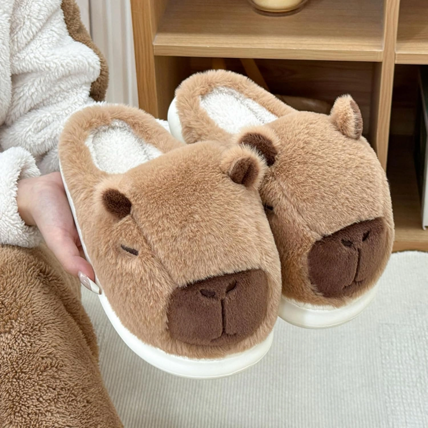 Parent-Child Fuzzy Slippers Cute Capybara Shape Soft Cozy Warm Anti-Slip Soles Indoor Fluffy Slippers Gift for Christmas