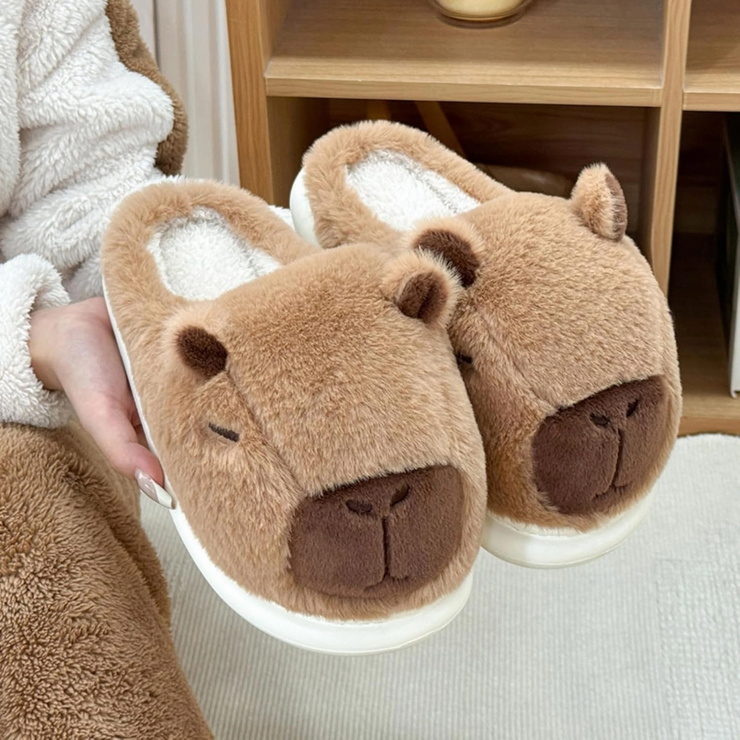 Parent-Child Fuzzy Slippers Cute Capybara Shape Soft Cozy Warm Anti-Slip Soles Indoor Fluffy Slippers Gift for Christmas