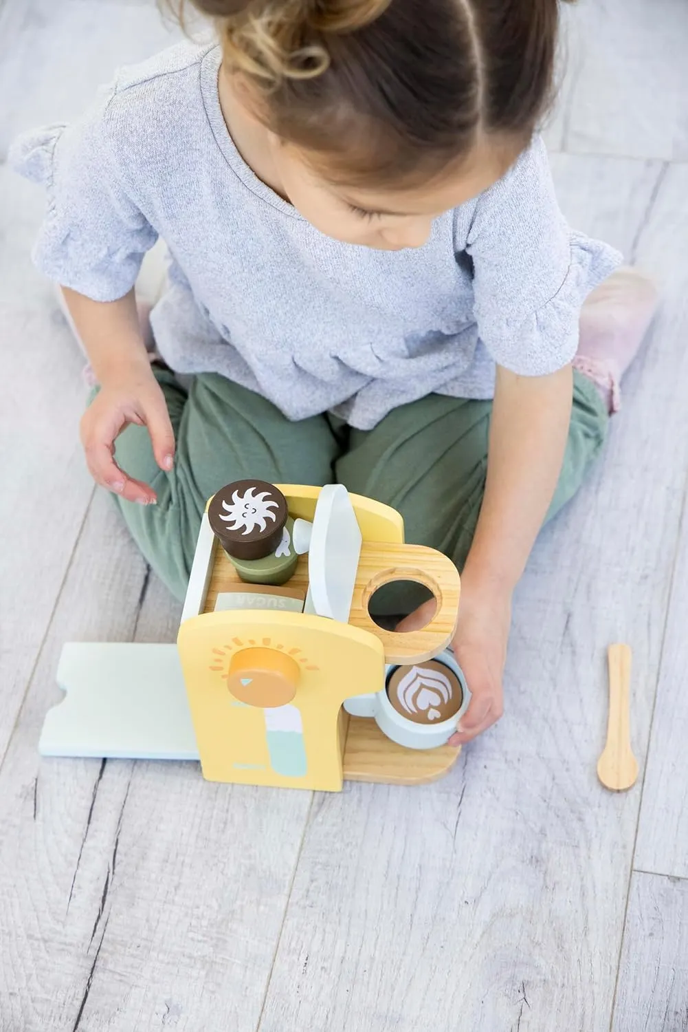 Pearhead Barista in Training Montessori Toy Coffee Maker, Wooden Pretend Play Toy Set for Developmental Learning, Play Kitchen Set for Toddlers Ages 3  Years, 9 Piece Wooden Play Toy Set