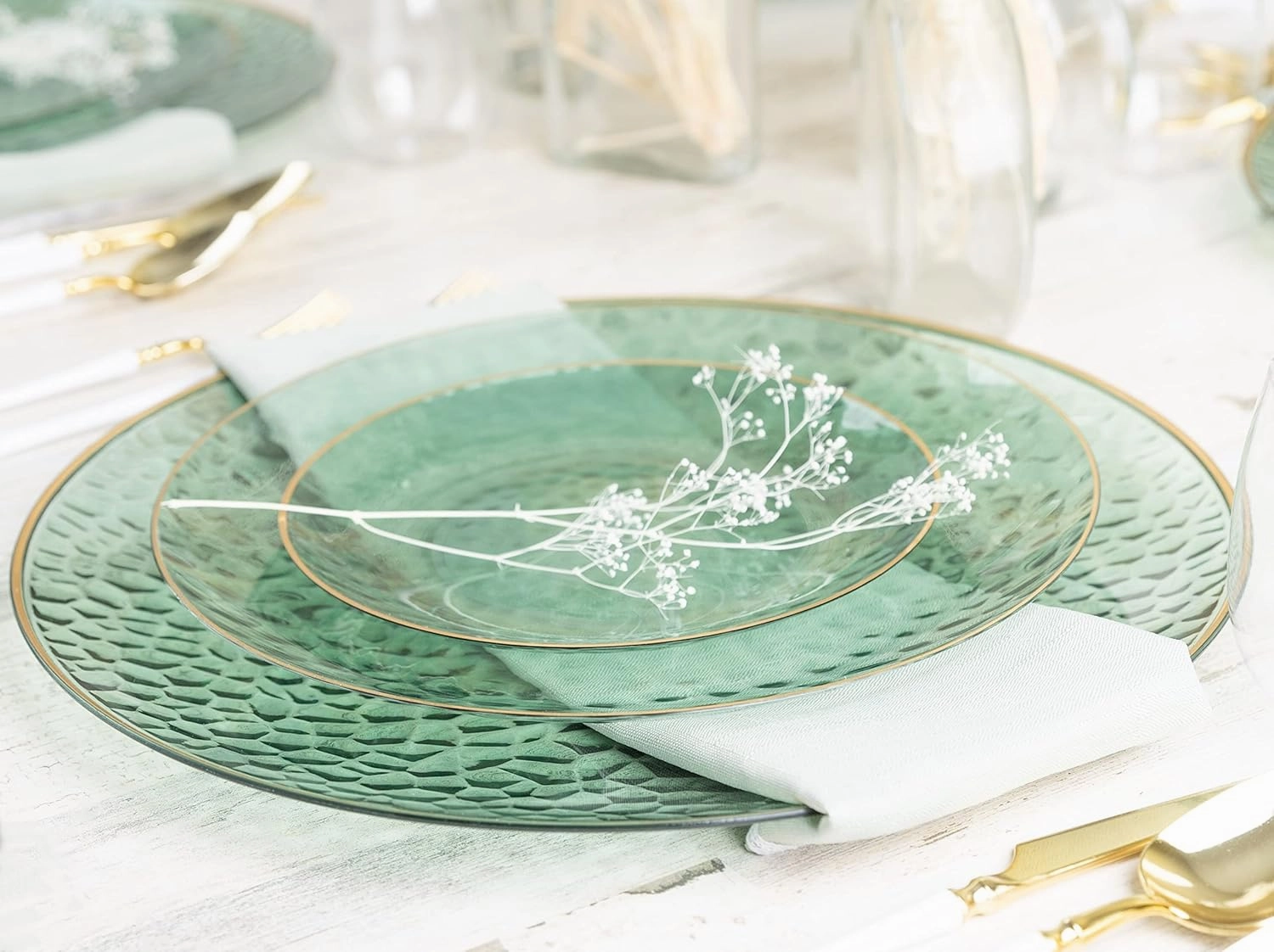 Plasticpro 128 Piece Combo Plates Set includes 64-7'' inch Plates & 64-10'' inch Plates Green Hammered Plastic PartyPlates Premium heavyweight Elegant, Disposable, Tableware, Dishes,