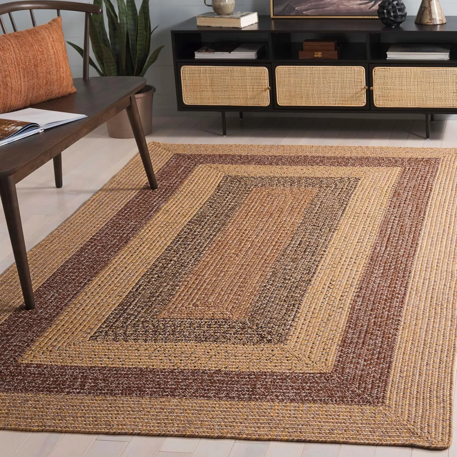 Safavieh Braided Collection Area Rug - 5' x 8', Beige/Brown, Geometric Design, Machine Washable Indoor/Outdoor & Washable-Ideal for Patio, Backyard, Mudroom (BRD318B)