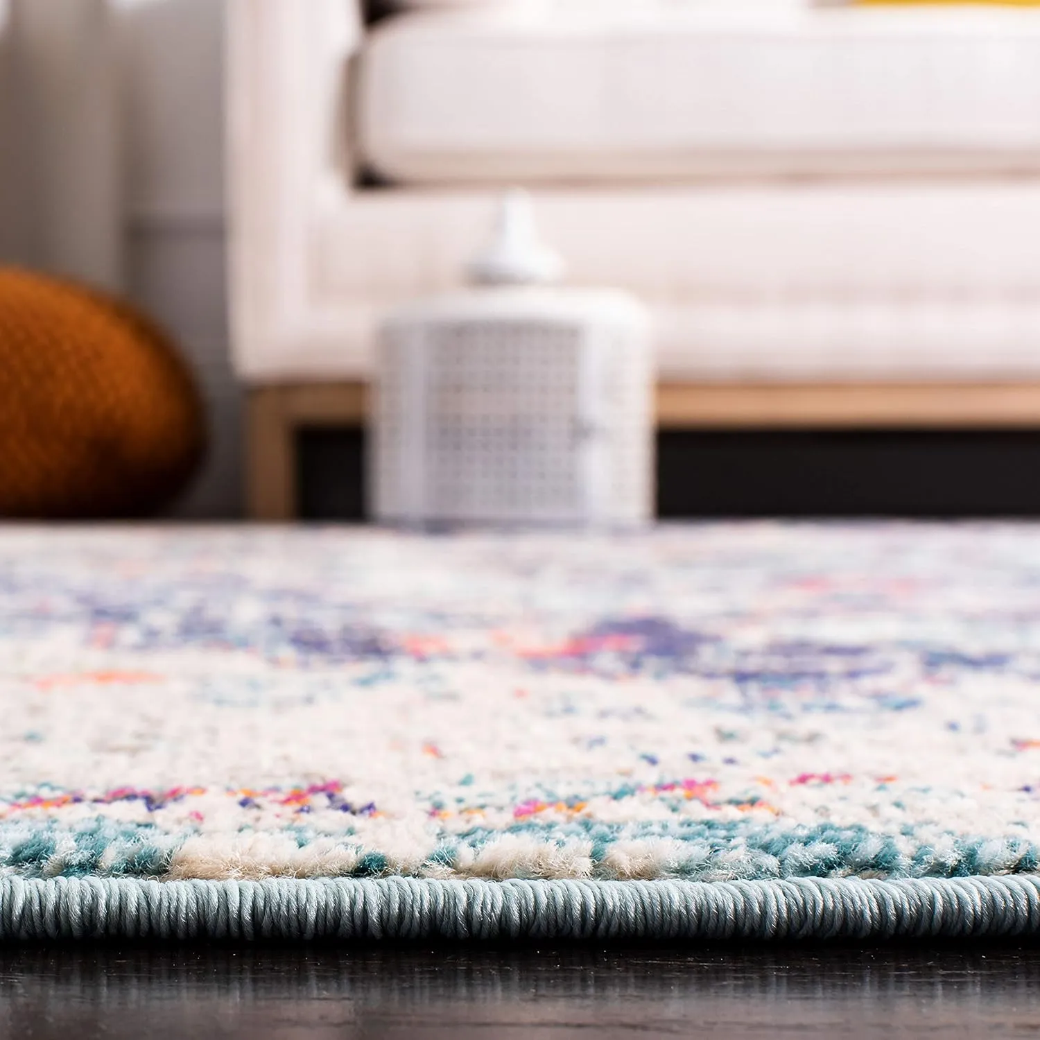 SAFAVIEH Madison Collection Area Rug - 6' x 9', Black & Teal, Boho Chic Medallion Distressed Design, Non-Shedding & Easy Care, Ideal for High Traffic Areas in Living Room, Bedroom (MAD447Z)
