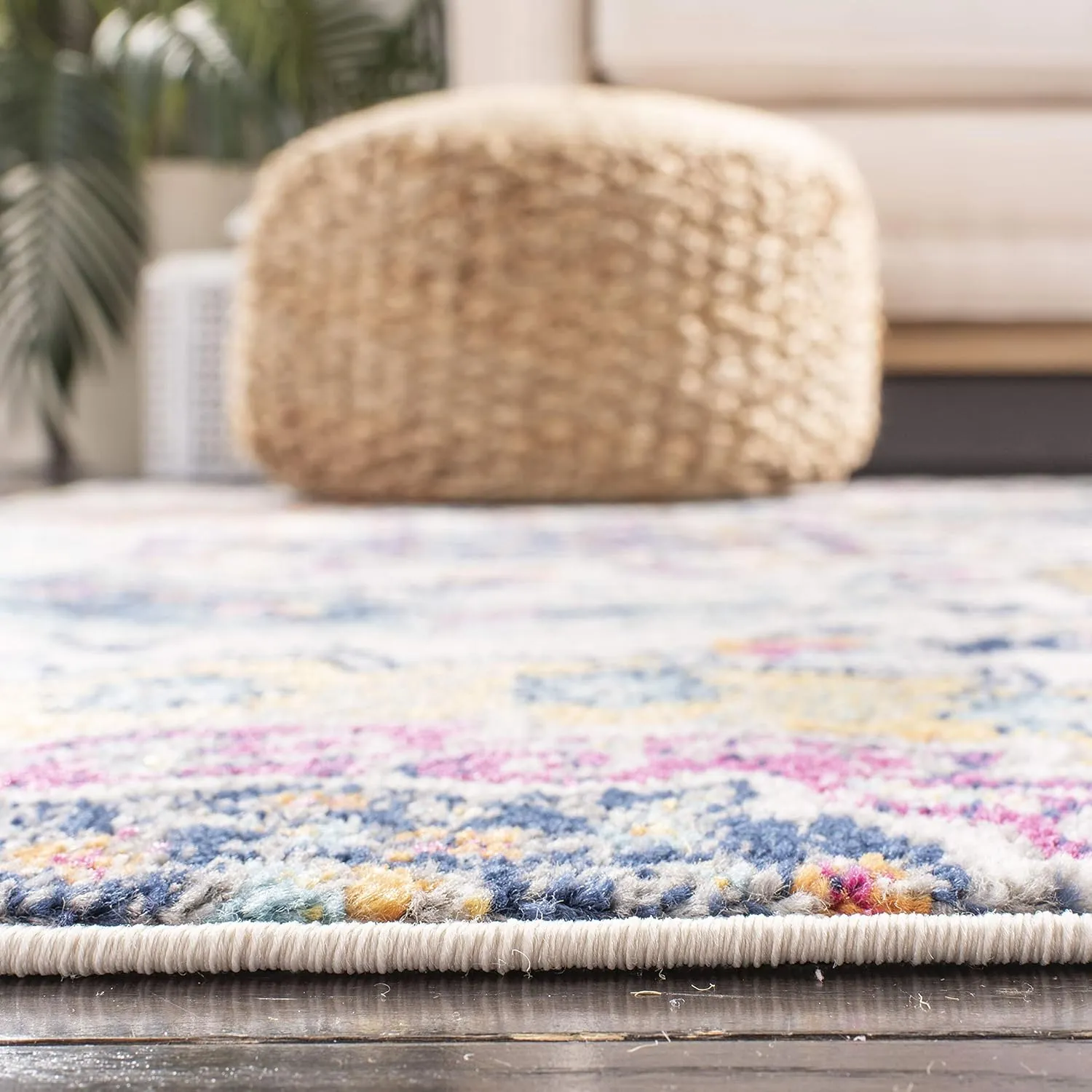 SAFAVIEH Madison Collection Area Rug - 9' x 12', Cream & Multi, Boho Chic Glam Paisley Design, Non-Shedding & Easy Care, Ideal for High Traffic Areas in Living Room, Bedroom (MAD600B)