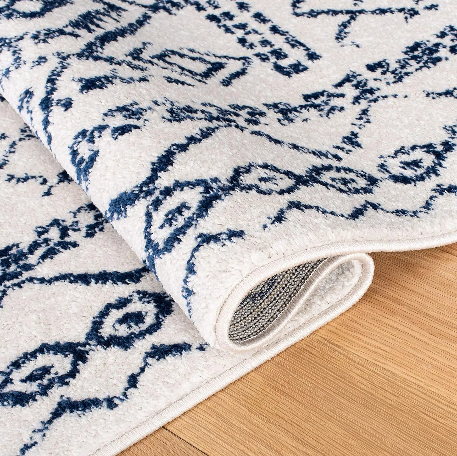 SAFAVIEH Tulum Collection Runner Rug - 2' x 8', Ivory & Navy, Moroccan Boho Distressed Design, Non-Shedding & Easy Care, Ideal for High Traffic Areas in Living Room, Bedroom (TUL268C)