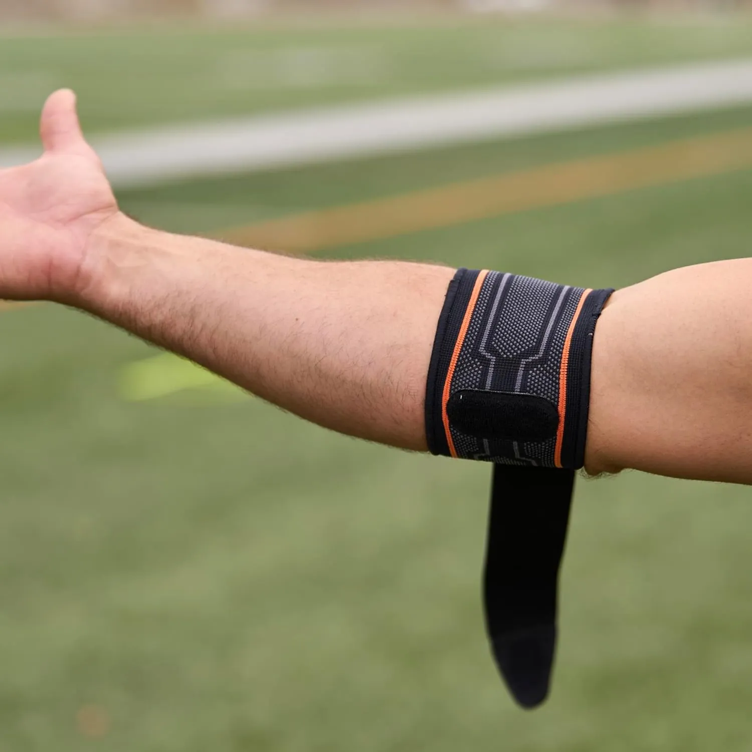 Shock Doctor Compression Knit Tennis/Golf Elbow Sleeve with Gel Support and Strap