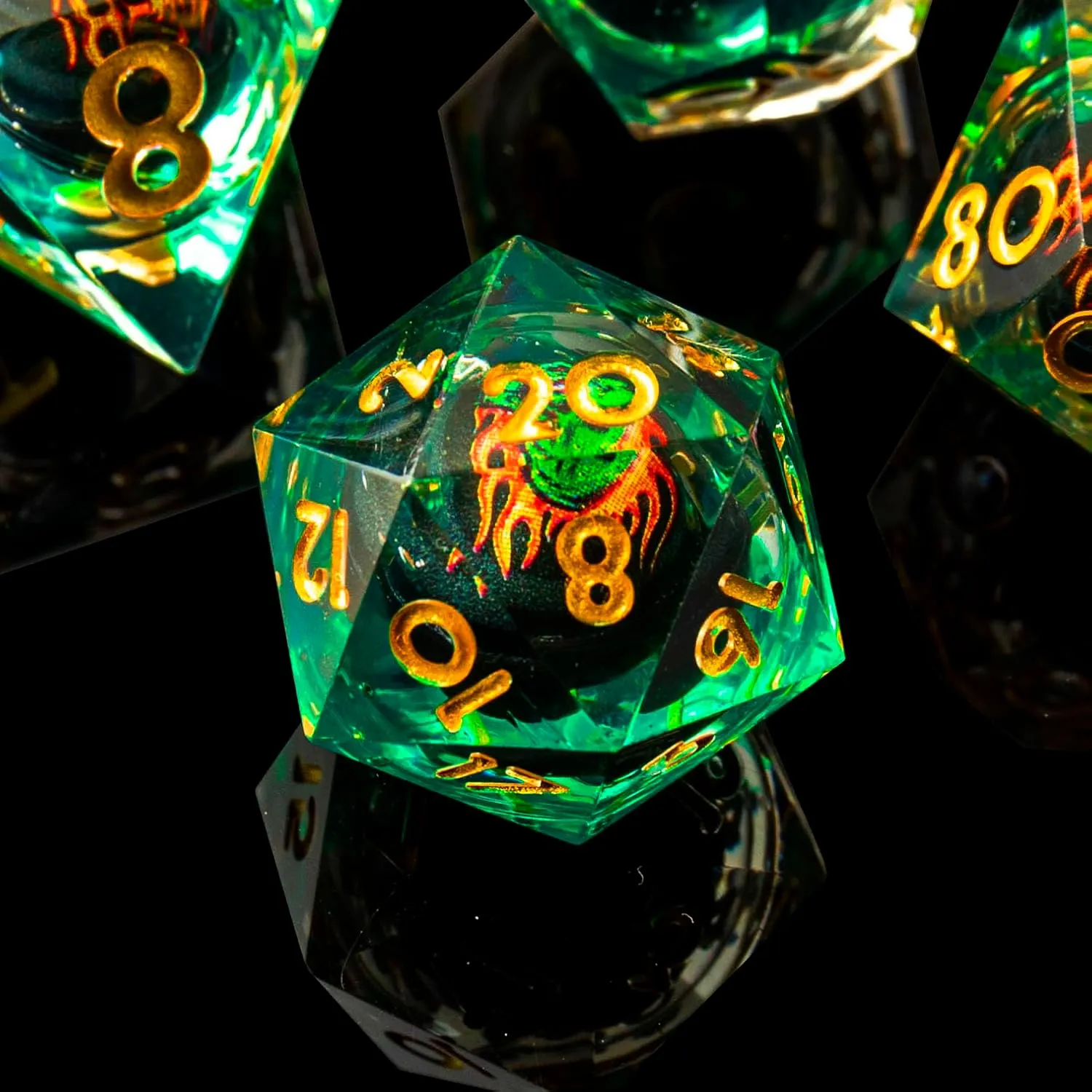 Skull DND Dice Set, Sharp Edged Resin Dice Set for Dungeons and Dragons, 7pcs RPG Polyhedral D&D Dice, MTG Role Playing Dice D20 D12 D10 D8 D6 D4 with Gift Box(Green Gold)