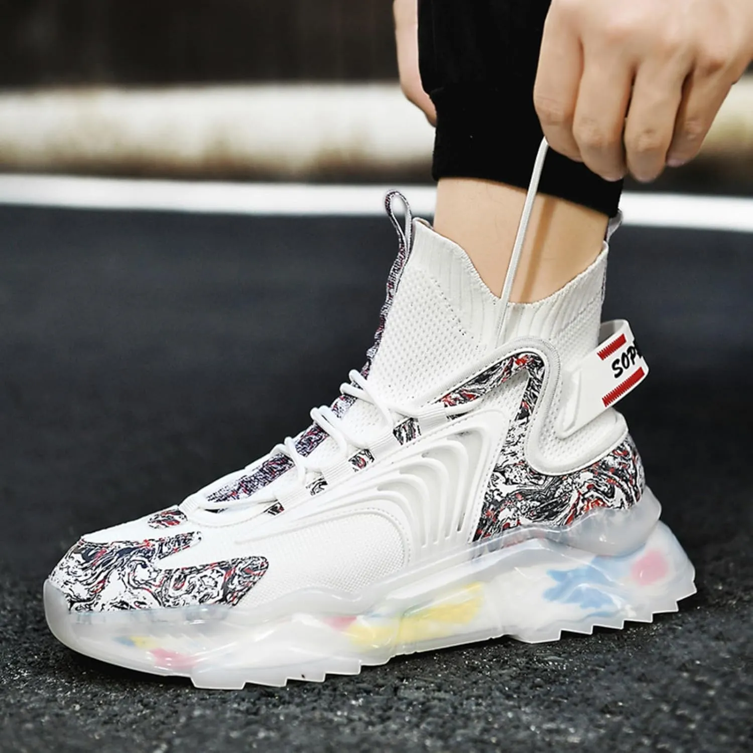 These Men's Basketball Shoes are Ultra - Light. They Make Every Movement Effortless, Whether You're Dribbling on The Court, Running a Quick Lap, or Walking Around School.
