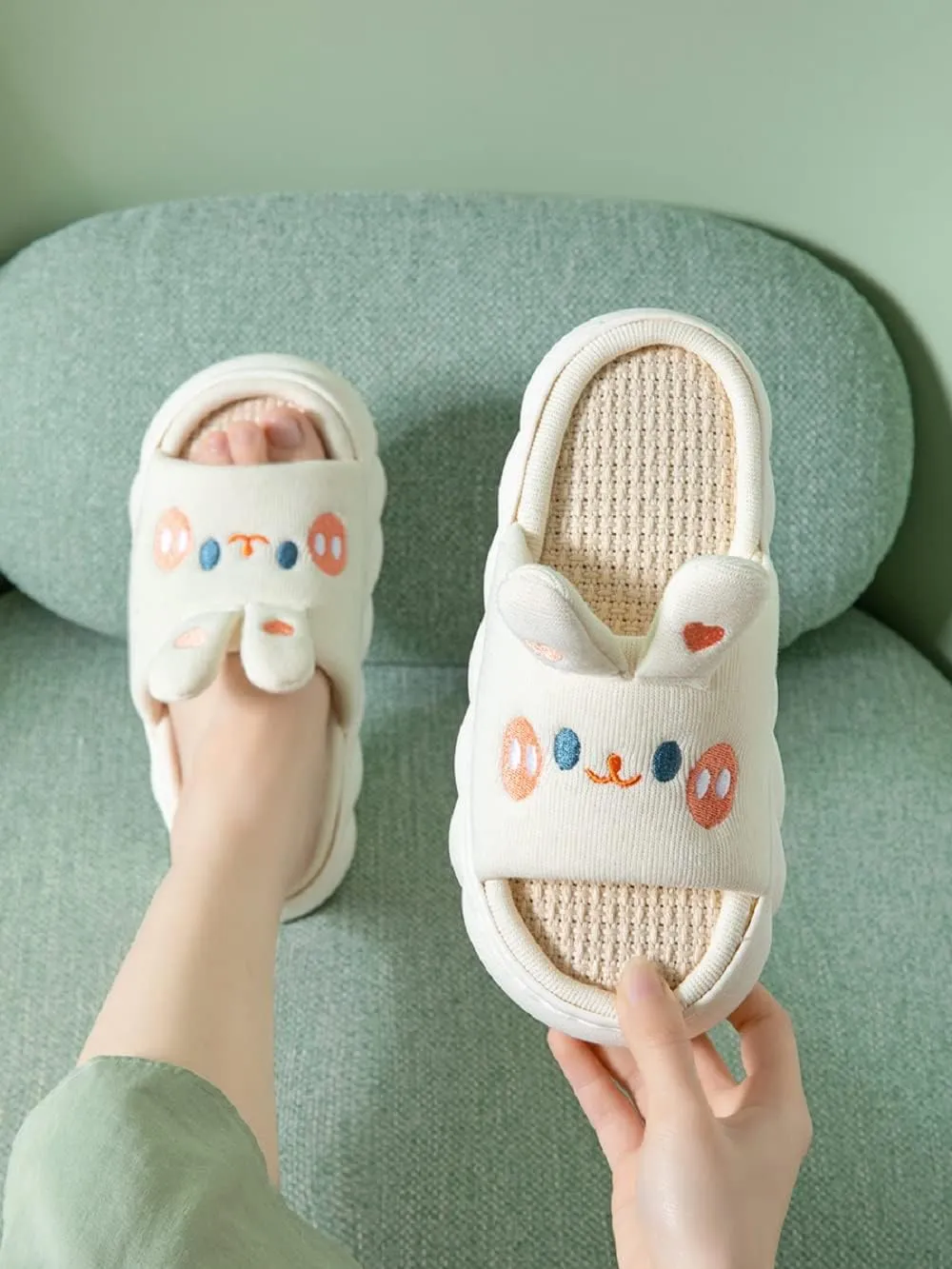 Yoroka Cartoon slippers Cute Animal Shape Slippers,Thick Sole Soft Indoor Outdoor Slippers for Women