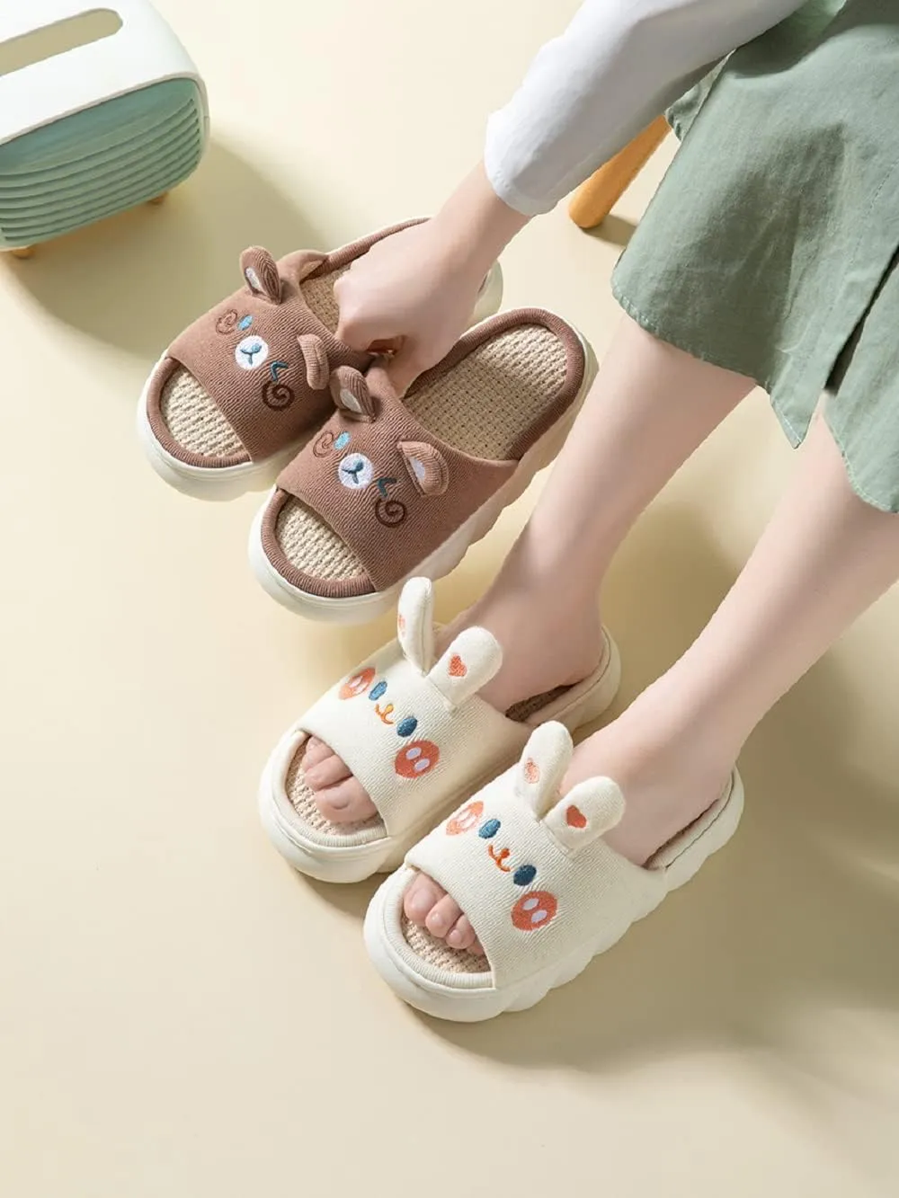 Yoroka Cartoon slippers Cute Animal Shape Slippers,Thick Sole Soft Indoor Outdoor Slippers for Women