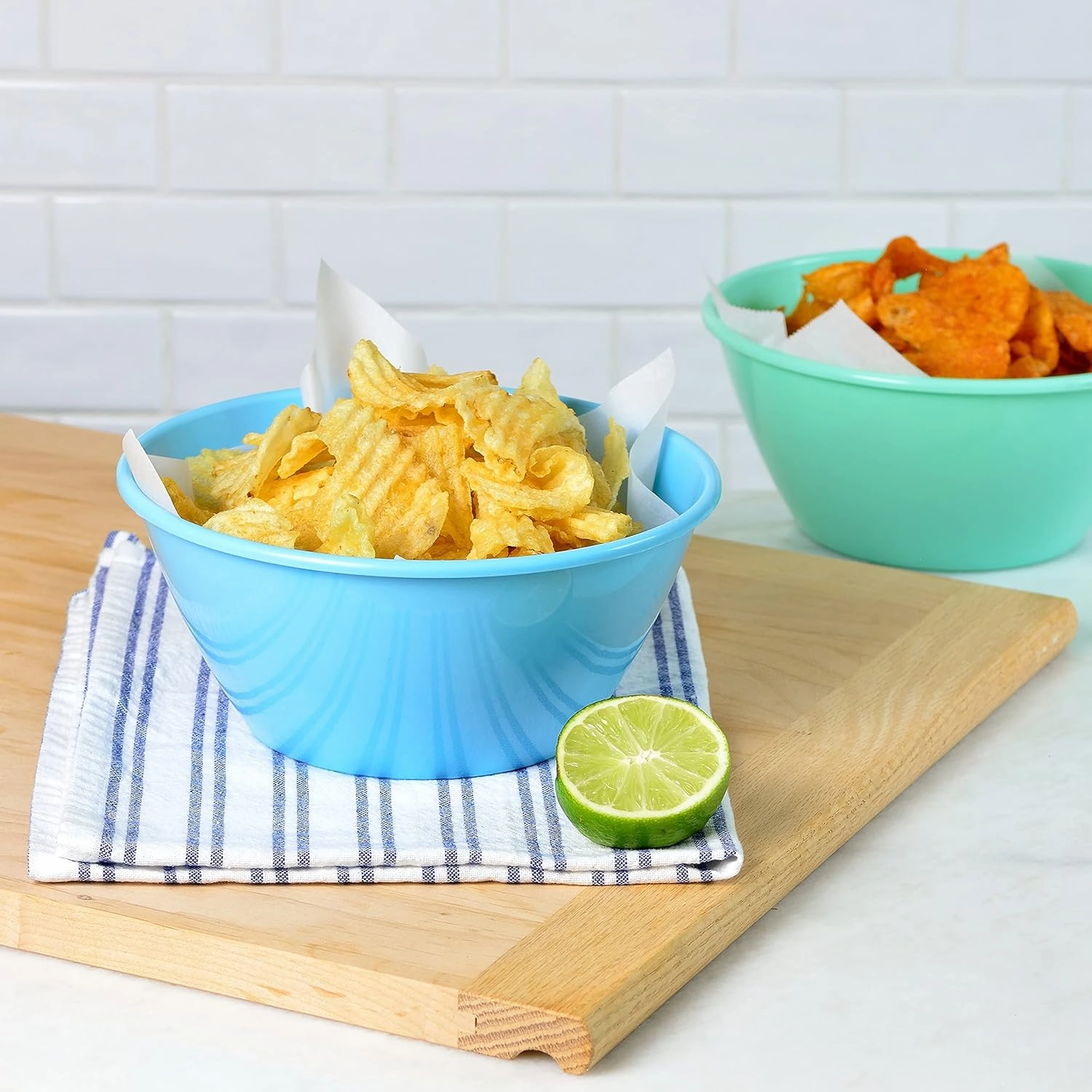Youngever 50 Ounce Plastic Bowls, Large Cereal Bowls, Large Soup Bowls, Set of 9 (9 Coastal Colors)